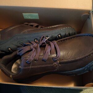 Eddie Bauer fashion loafers